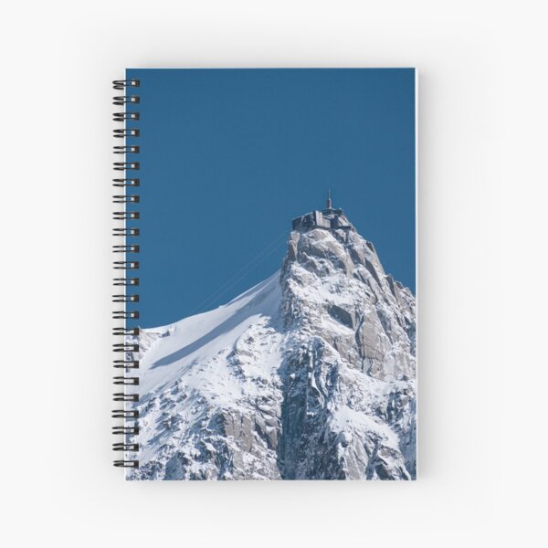Aperçu de l'œuvre Chamonix Aiguille du midi photographyLWD créée et vendue par photographyLWD.