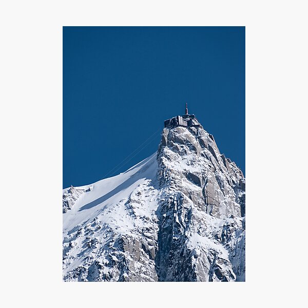 Aperçu de l'œuvre Chamonix Aiguille du midi photographyLWD créée et vendue par photographyLWD.