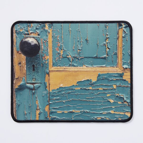 Chipped Beauty Mouse Pad