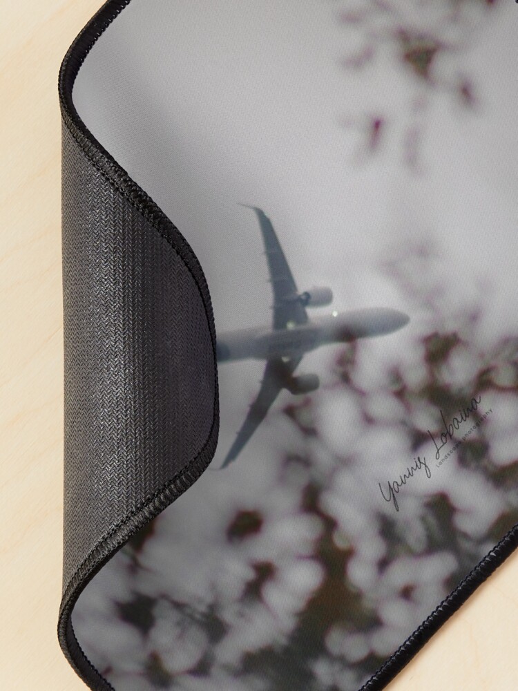 Alternate view of VOLAR BY YANNIS LOBAINA Mouse Pad
