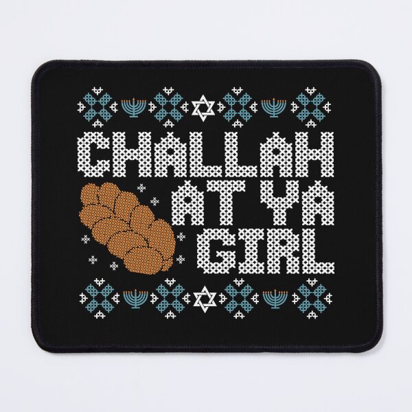 Artikelvorschau, Lustiger Chanukka-hässlicher Pullover Challah bei Ya-Mädchen-Humor, der jüdisches Weihnachten sagt entworfen und verkauft von alenaz.
