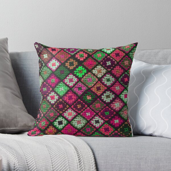 https://ih1.redbubble.net/image.2980904833.5779/throwpillow,small,600x-bg,f8f8f8-c,0,120,600,600.jpg