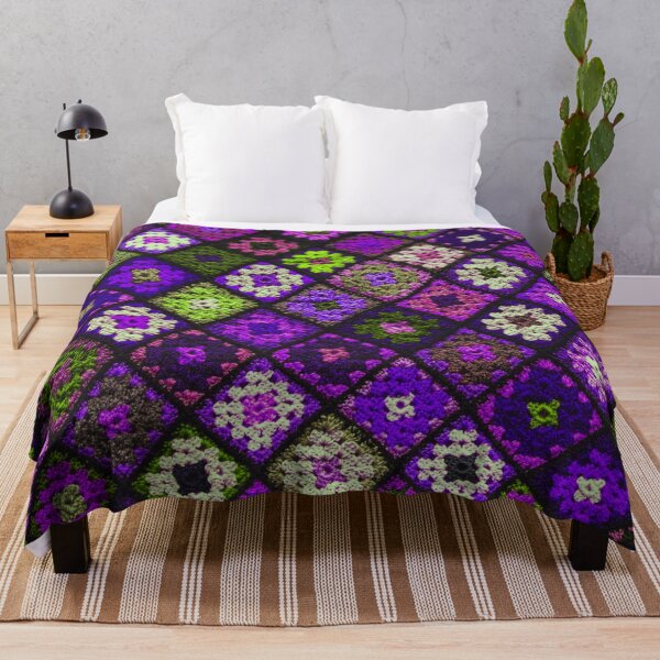Crochet granny square pattern - purple Throw Blanket