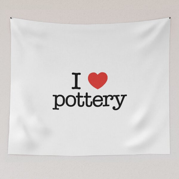 Aperçu de l'œuvre I love pottery. Funny gift idea. I heart pottery. Best present for pottery fans. créée et vendue par shirtpress.