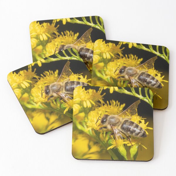 Item preview, Abeja, en, flor designed and sold by Lexpixelart.