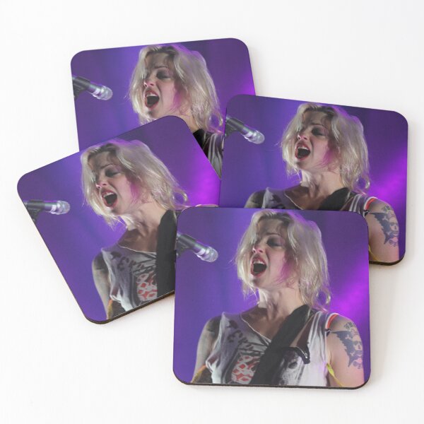 Aperçu de l'œuvre Brody Dalle en plein vol! créée et vendue par InsideEdge.