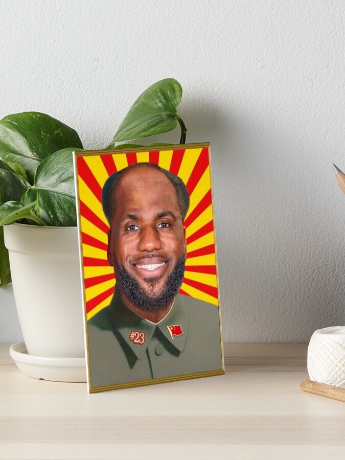 Thumbnail 1 von 2, Galeriedruck, Commie LeBron designt und verkauft von ara-21.
