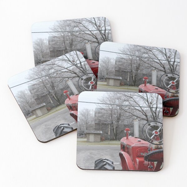 Aperçu de l'œuvre H0197 Icy Tractor créée et vendue par photographyemd.