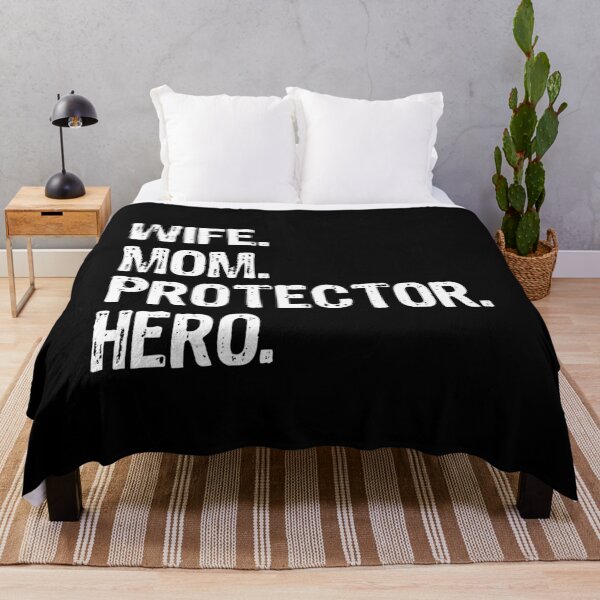 Artikelvorschau, Frau Mom Protector Hero Design entworfen und verkauft von TopRatedDesigns.