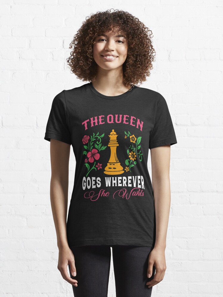 Chess Chess Dame Queen Essential T-Shirt by smellypumpy