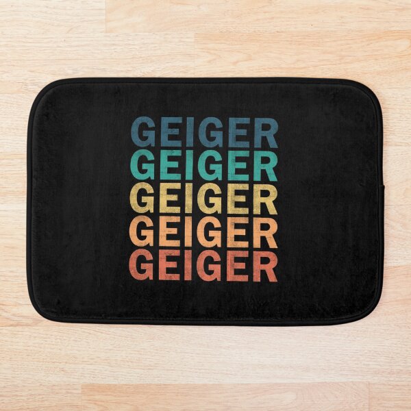 Aperçu de l'œuvre Geiger Name T Shirt - Geiger Vintage Retro Geiger Name Gift Item Tee créée et vendue par mackpatsy.