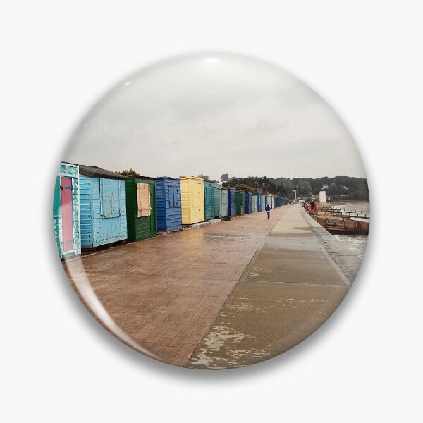 Artikelvorschau, Wet and windy seaside. entworfen und verkauft von ronsaunders47.