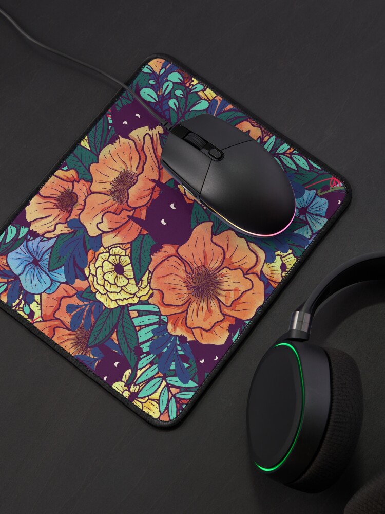 Discover Wild Flowers Mouse Pad
