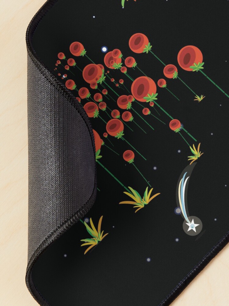 Alternate view of Flores nocturnas en navidad Mouse Pad
