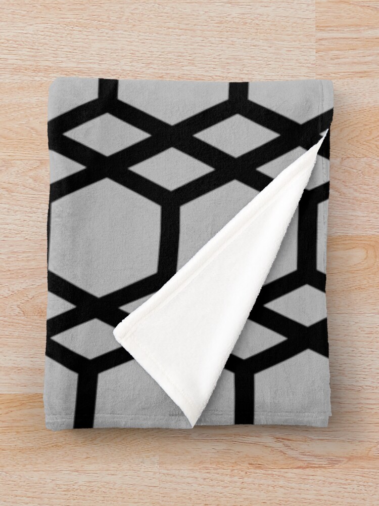 Aperçu 3 sur 6. Plaid avec l'œuvre Black and Gray Tessellation Line Pattern 13 Pairs Dulux 2022 Popular Colour Chic Shadow - Color Trends créée et vendue par ColorOfTheYears.