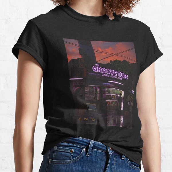 THE GROOVE TUBE T-Shirt  The Press Room Collection