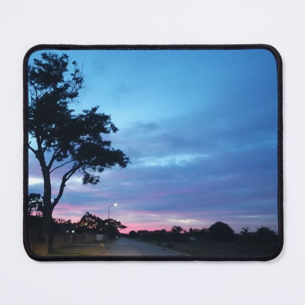 Item preview, Hermoso amanecer con tonos rosas, azules y más iluminando el cielo designed and sold by AnnaBBS.