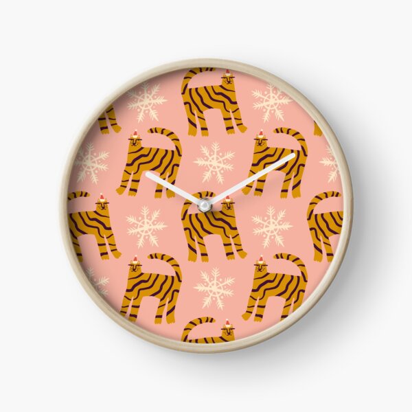 Vista previa del artículo con la obra «Papel de regalo de Navidad Tigar Cat en Red Hat Snowflake Doodle - Rosa naranja», diseñado y vendido por NoMatterLab.