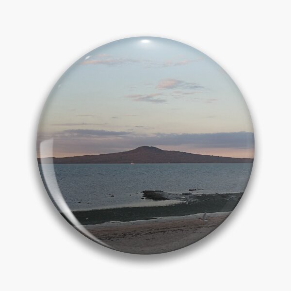 Artikelvorschau, Blasser Sonnenuntergang über Rangitoto entworfen und verkauft von CleverCharles.