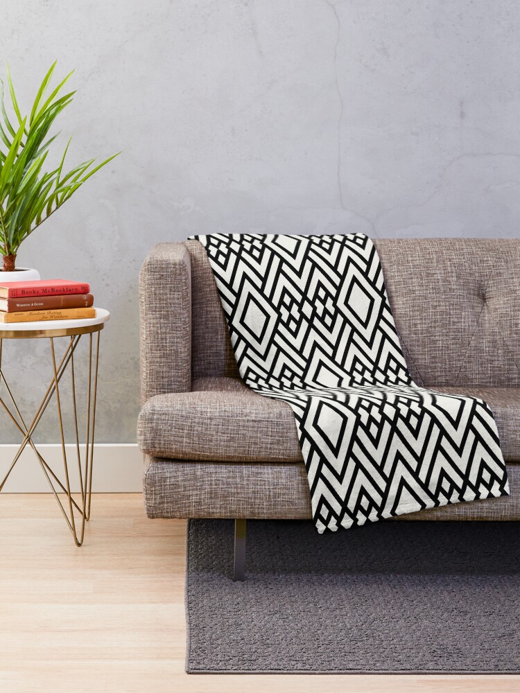 Imagen 2 de 6, Manta con la obra Black and Cream Art Deco Diamond Pattern Pairs Dulux 2022 Popular Colour Cliff Walk - Color Trends, diseñada y vendida por ColorOfTheYears.