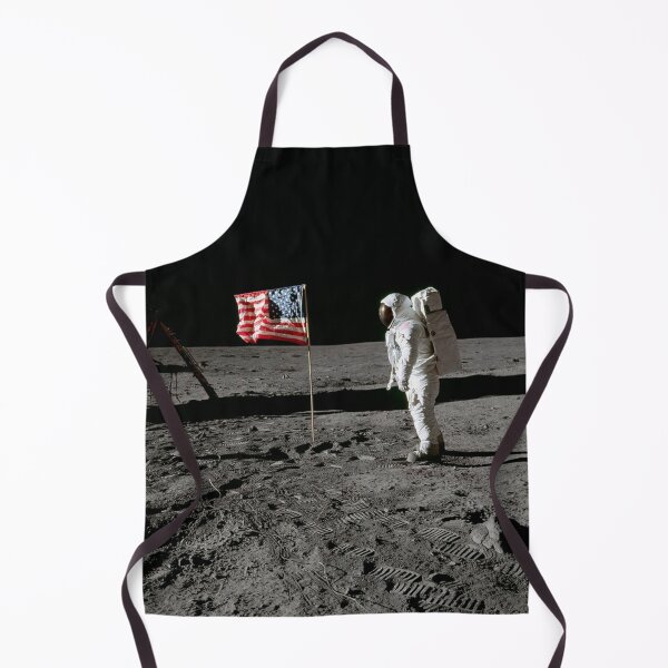 Artikelvorschau, Astronaut Edwin E. Aldrin Jr., neben der aufgestellten US-Flagge während einer Apollo 11-Extravehicular-Aktivität auf der Mondoberfläche. Original von der NASA. entworfen und verkauft von IMPHives.
