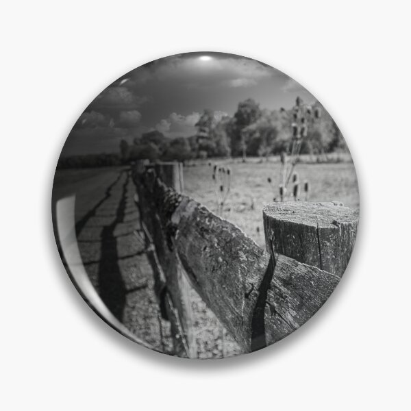 Artikelvorschau, Rustikaler Holzzaun entworfen und verkauft von STIGPhotoDesign.