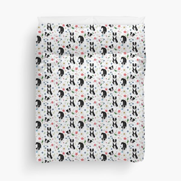 Border Collies with vines and flowers Duvet Cover