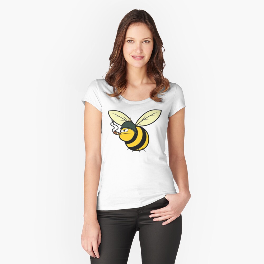 Artikel-Vorschau von Tailliertes Rundhals-Shirt, designt und verkauft von EsteinShop.