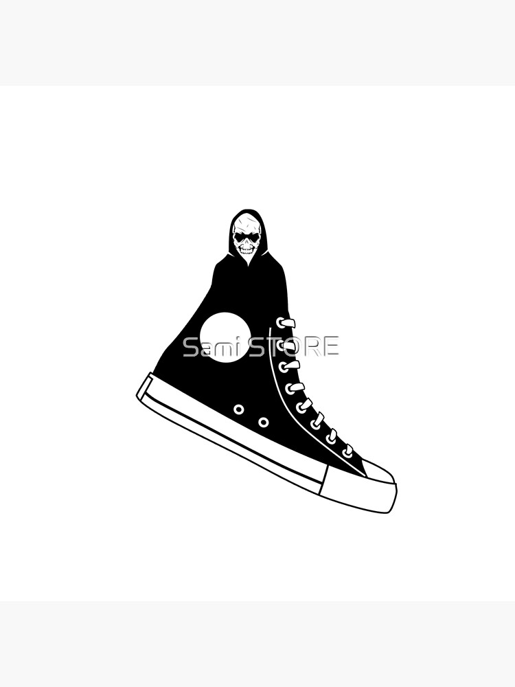 Black Converse chuck with skull