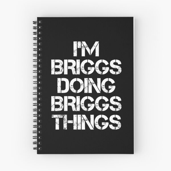 Aperçu de l'œuvre Briggs Name T-shirt - Je suis Briggs Doing Briggs Things Name Gift Item Tee créée et vendue par chezeva.