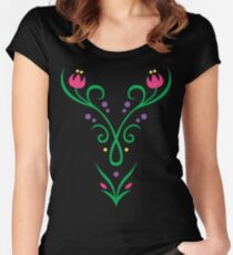 Adventurous Heroine Women's Fitted Scoop T-Shirt