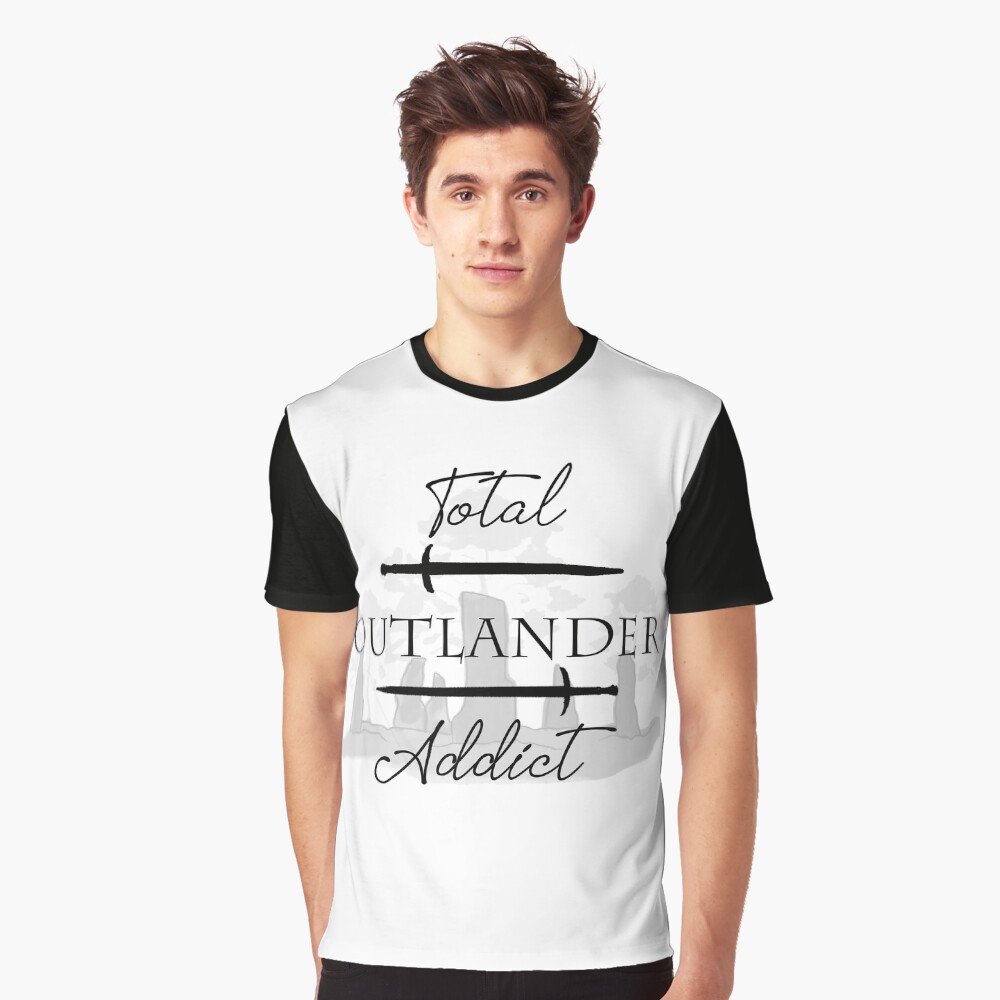 Aperçu de l'œuvre T-shirt graphique créée et vendue par OutlanderAddict.