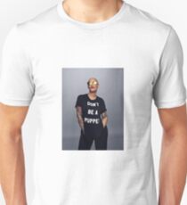 Amber Rose puppet Unisex T-Shirt