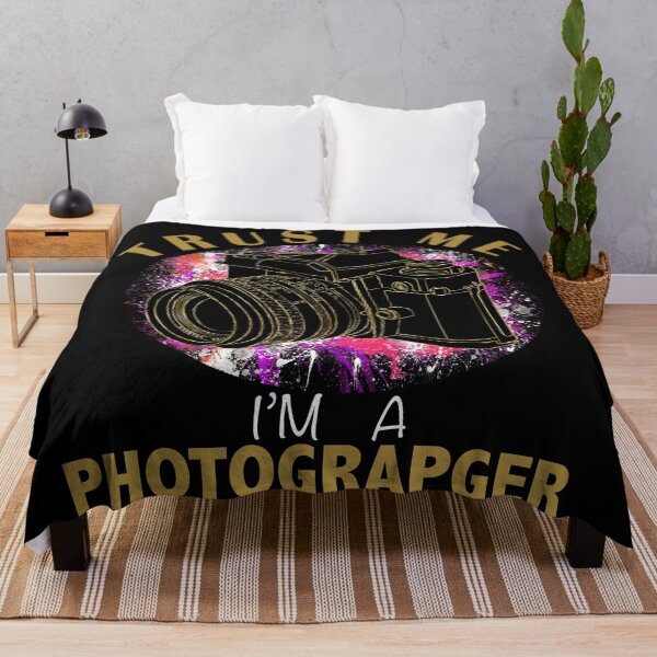 Artikelvorschau, Vertrauen Sie mir, ich bin ein Fotograf entworfen und verkauft von sama-stylish.
