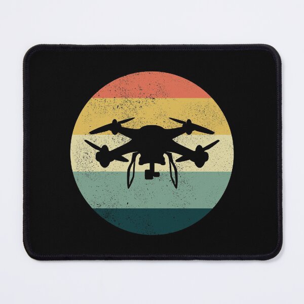 Artikelvorschau, FPV Drone Racing Quadcopters RC Pilot Vintage Retro entworfen und verkauft von TastefulTees.