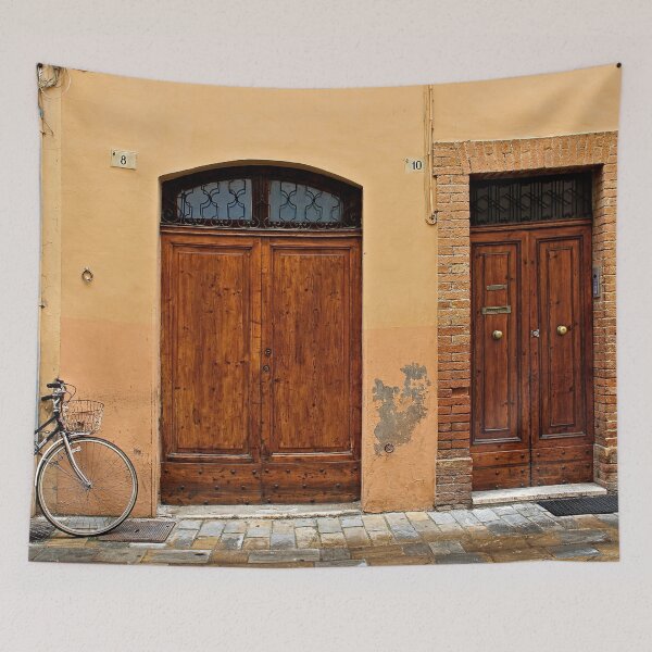 Aperçu de l'œuvre Rue Antique Portes Vélo, Terni Italie créée et vendue par worldways.
