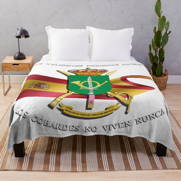 Item preview, Valientes (EMMOE - Escuela Militar de Montaña y Operaciones Especiales) designed and sold by Canvel.