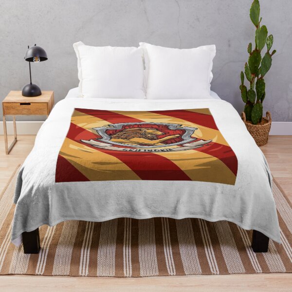 Item preview, magic lion of the red house of wizards designed and sold by Arts Fashion Week | Shopping online.