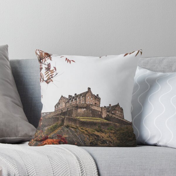 Artikelvorschau, Edinburgh Castle im Herbst entworfen und verkauft von Simply The West Prints.