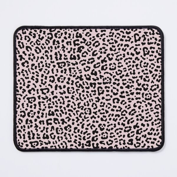 Aperçu de l'œuvre LIGHT PINK + BLACK LEOPARD créée et vendue par MerakiCreative.