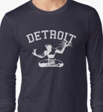 Spirit of Detroit (Vintage Distressed Design) Long Sleeve T-Shirt