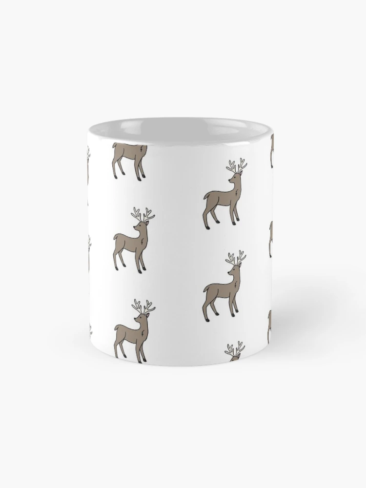 Aperçu 4 sur 6. Mug à café avec l'œuvre Cerf créée et vendue par Reeseworks.