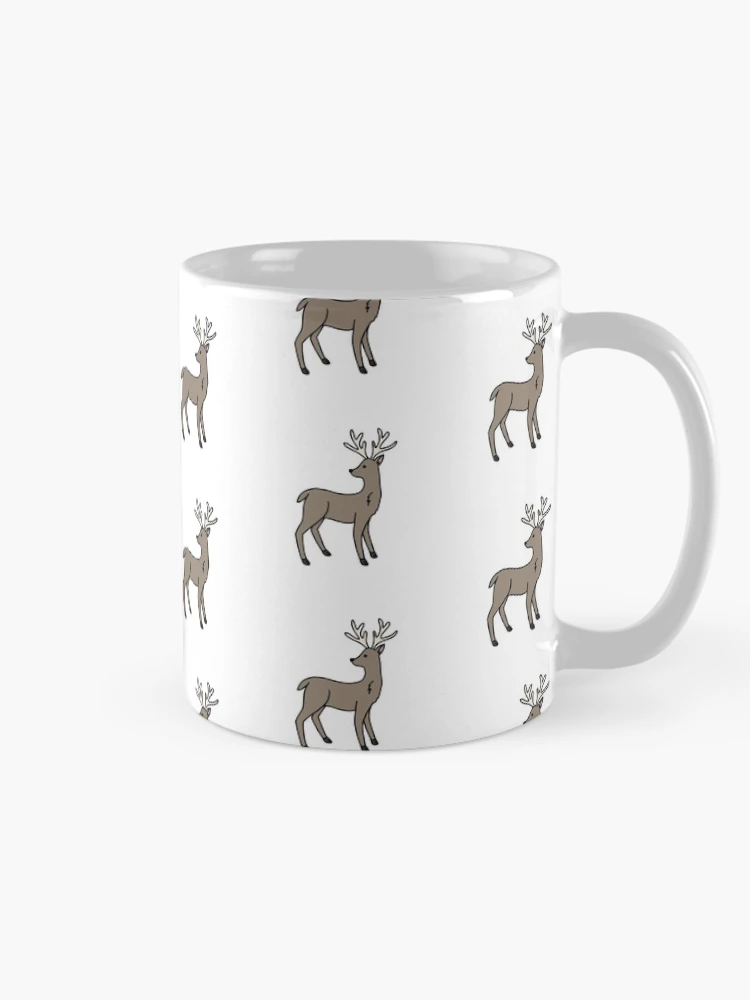 Aperçu 3 sur 6. Mug à café avec l'œuvre Cerf créée et vendue par Reeseworks.
