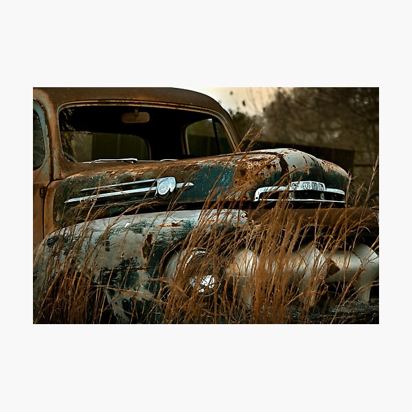 Vista previa del artículo con la obra «Abandonado 1952 Ford F-1 Pickup», diseñado y vendido por mal-photography.