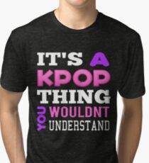 Ein KPOP THING - SCHWARZ Vintage T-Shirt