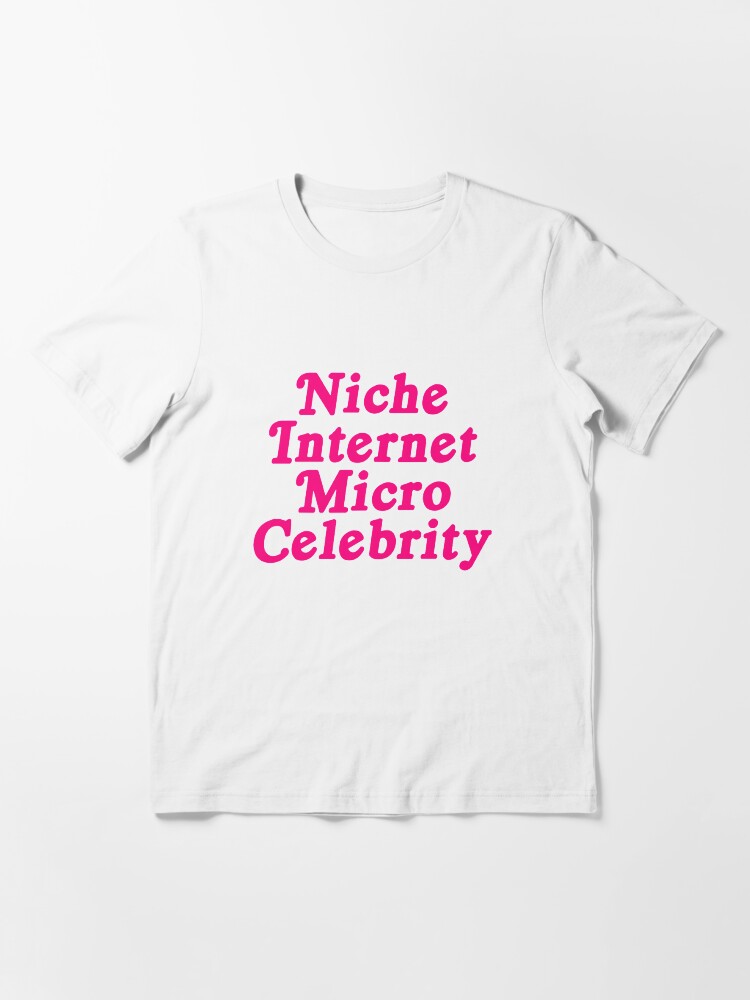 Thumbnail 3 von 7, Essential T-Shirt, Nischen-Internet-Mikro-Prominente designt und verkauft von skgallery.