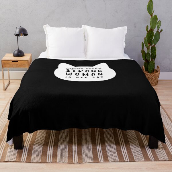 Artikelvorschau, Behind Every Strong Woman Is Her Cat entworfen und verkauft von ArteSilenziosa.