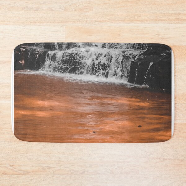 Item preview, beautiful waterfall designed and sold by Cheni-Yathri.