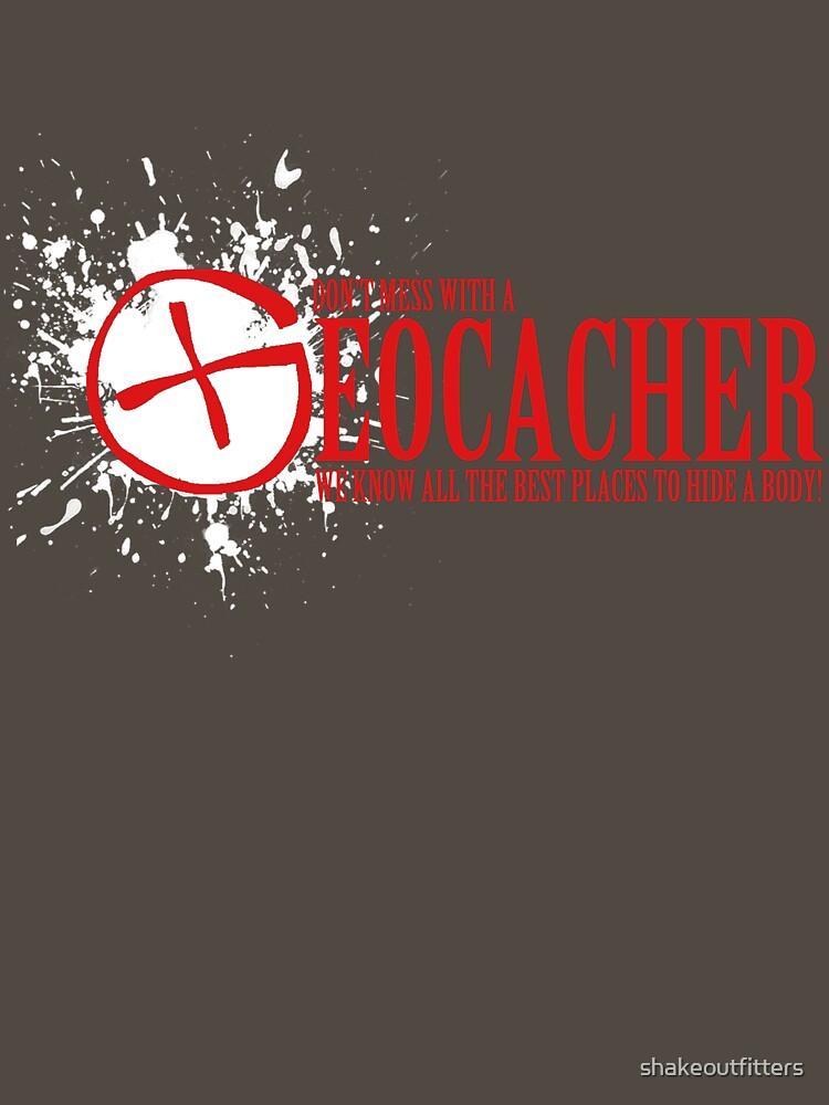 Imagen 7 de 7, Camiseta esencial con la obra No te metas con un Geocacher, diseñada y vendida por shakeoutfitters.