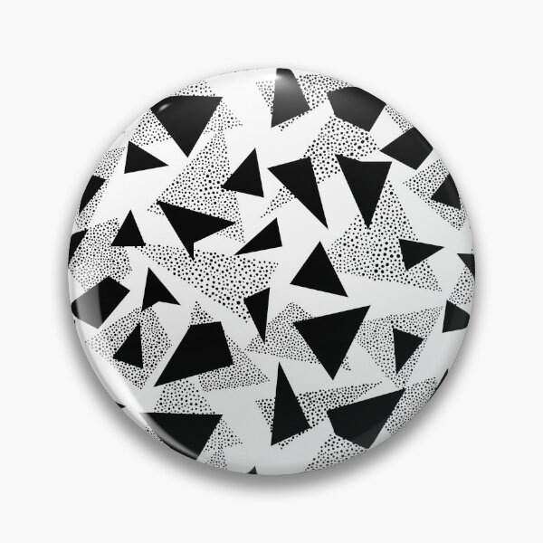 Artikelvorschau, Black and White Twisted Triangles entworfen und verkauft von Carolina Diaz.